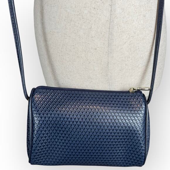 Vintage 1983 Liz Claiborne Navy Blue Leather Crossbody Purse - Picture 7 of 9
